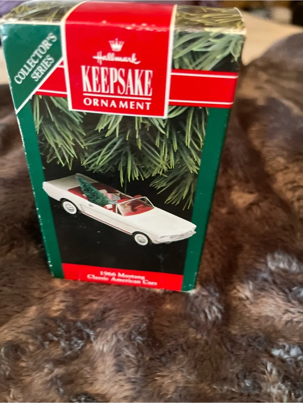 Hallmark festive keepsake